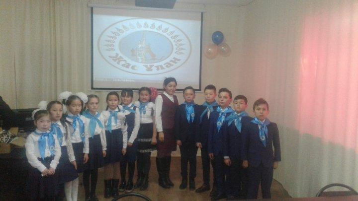 Жас Ұлан балалармен жасөспірімдерұйымына қабылдау