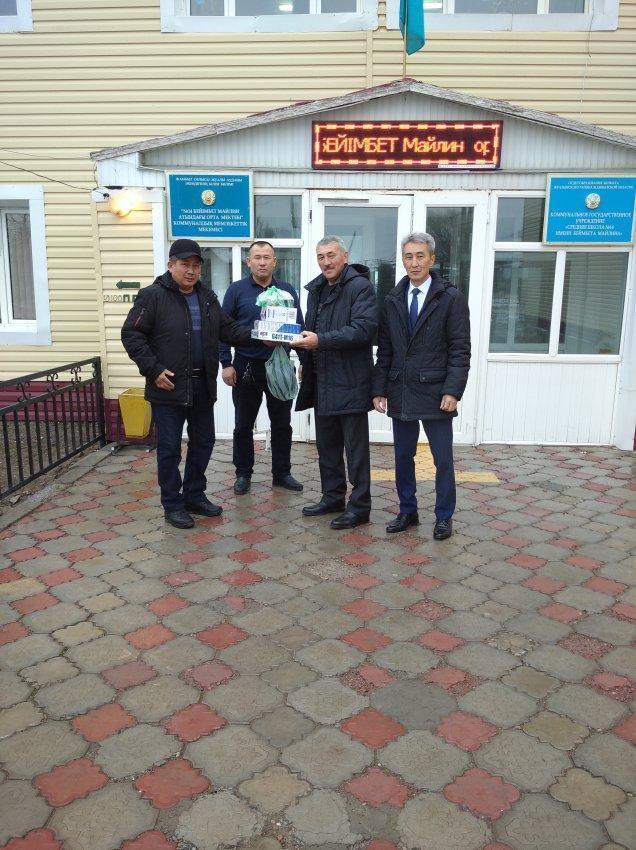 Тәуелсіздік күні қарсаңында жеке кәсіпкер, мектеп түлегі Ә.Н. Қалтаев № 14 Б.Майлин атындағы орта мектебіне демеушілік көмек көрсетті