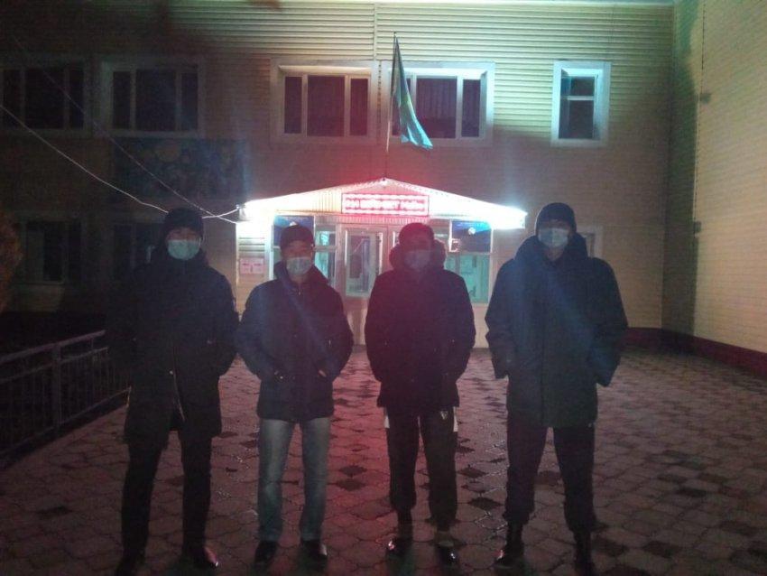 №14 Б.Майлин атындағы орта мектебінің мектепішілік мобильдік топ мүшелері ай ішінде және Тәуелсіздік күні мерекесіне орай бірнеше рет «Түнгі қаладағы балалар» рейдтерін ұйымдастырып, кезекшіліктер өткізді. Жүргізілген рейдтік іс-шаралар барысында құқ