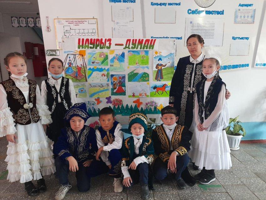 14 Бейімбет Майлин атындағы орта мектебінде ""Наурыз кәдесі", "Наурыз-думан" атты тақырыпта көрмелер жасалды