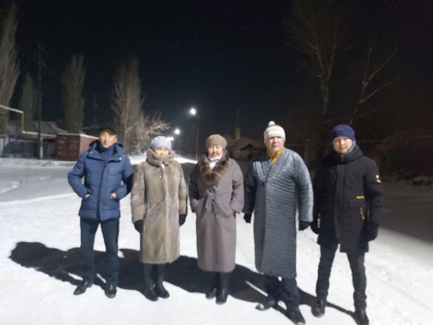 Жастар арасында қылмыстың алдын алу ж/е түнгі уақытта ата-анасының қадағалауынсыз жүрген жастарды анықтап, кеңес беру мақсатымен мектеп жанынан құрылған  мобильдік мүшелері 2022 ж 10,12 желтоқсан күндері Ақбастау ауылында түнгі рейдтік жұмыстар жүрг