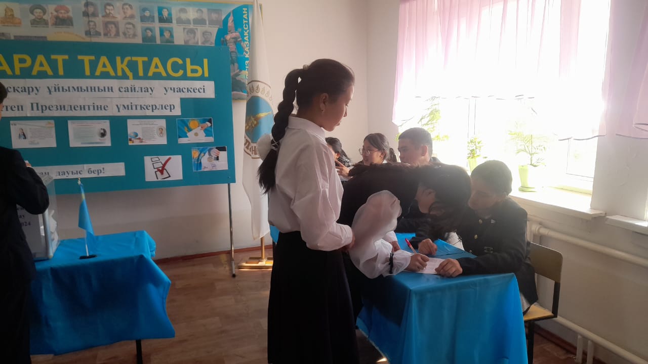 2023 жылдың  22 қыркүйек күні мектеп парламентінің президентін сайлауы өткізілді.