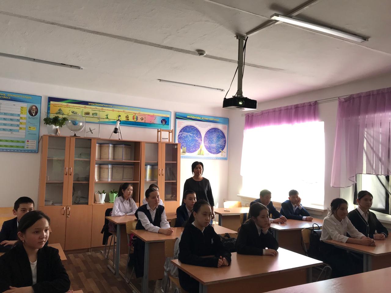 «Ал Сен агрессияңды қалай жеңесің?»атты ролик 7 сынып оқушыларымен өткізілді. Мақсаты: Адамгершілік-рухани құндылықтарды қалыптастыру және оқушылардың аутодеструктивті, девиантты мінез-құлқын алдын алу, жасөспірімдік агрессияны ескертуге, өмірлік қиы