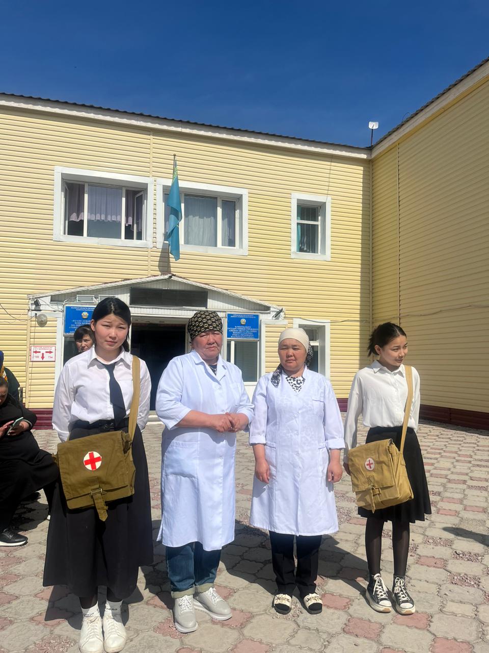 №14 Б. Майлин атындағы орта мектебінде 2024 жыл 01 сәуір күні террористік тұрғыдан осал обьектердің терроризмге қарсы қорғалу жүйесіне қойылатын талаптарды қамтамасыз ету мақсатында оқу-жаттығу ұйымдастырылып өтекізілді.